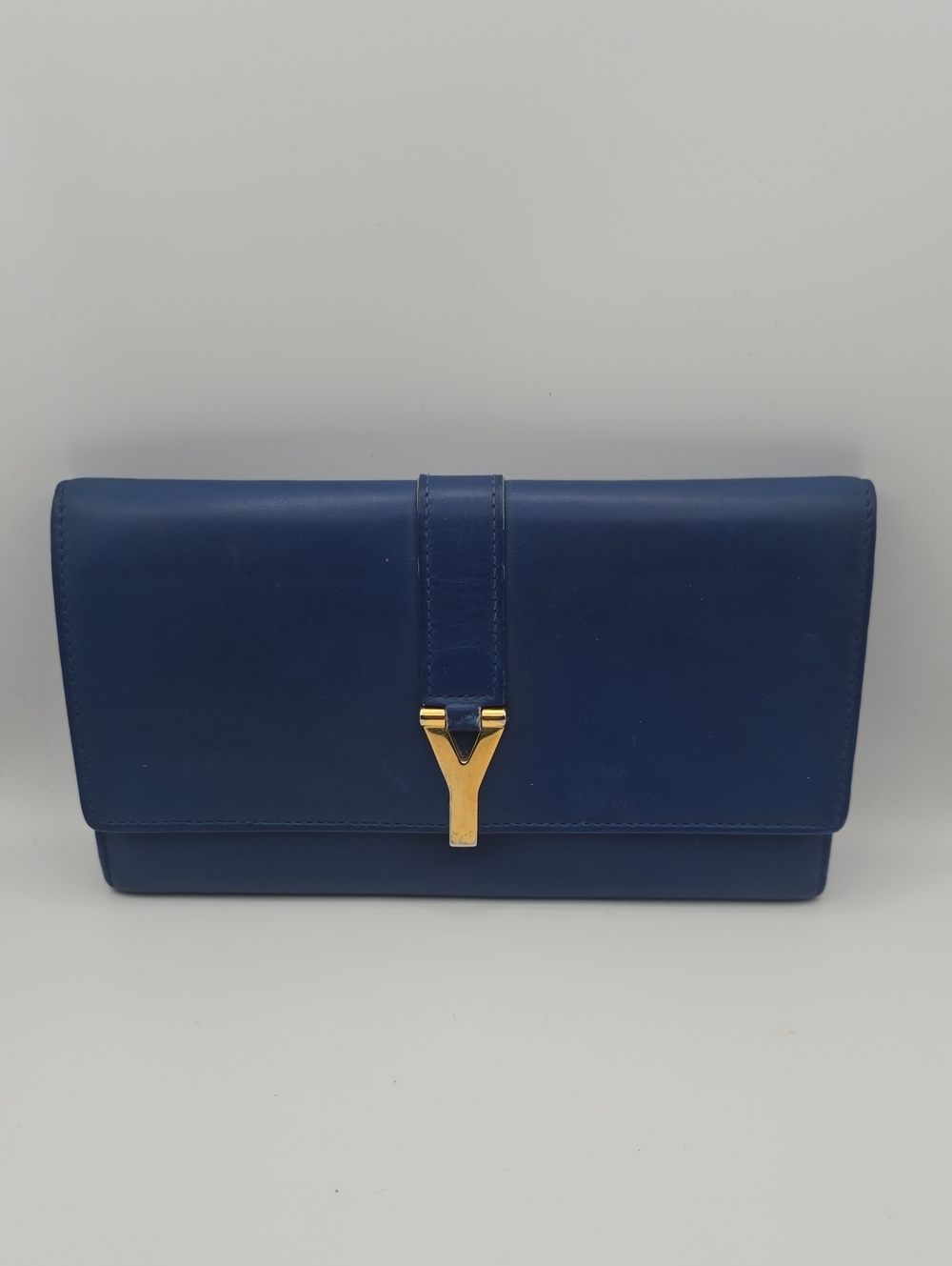 Yves Saint Laurent Navy Blue Leather Y-Clasp Clutch/Long Snap Wallet (GOOD)✨️💙✨